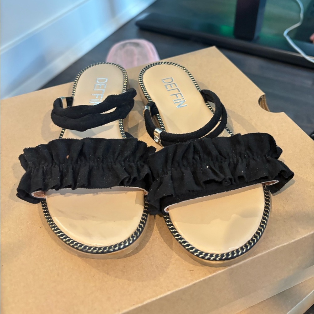 Ruffle sandals